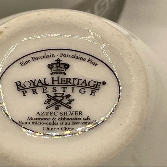 Fine Porcelain Royal Heritage Prestige - Aztec Silver Tea Cups(no saucers), 4 - Picture 3 of 4